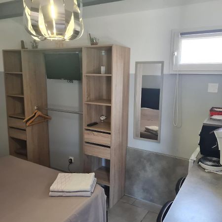 Chambre Cosy Avec Terrasse Leilighet Arles Eksteriør bilde